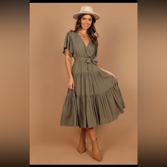 Petal & Pup Dresses & Skirts - Petal and pup Baker dress- olive